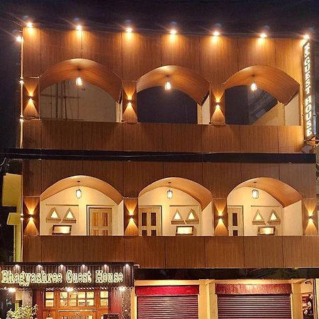 Bhagyashree Guest House 2 Km To Vishwanath Temple, Ganga Ghat Parking Available Varanasi Exterior photo