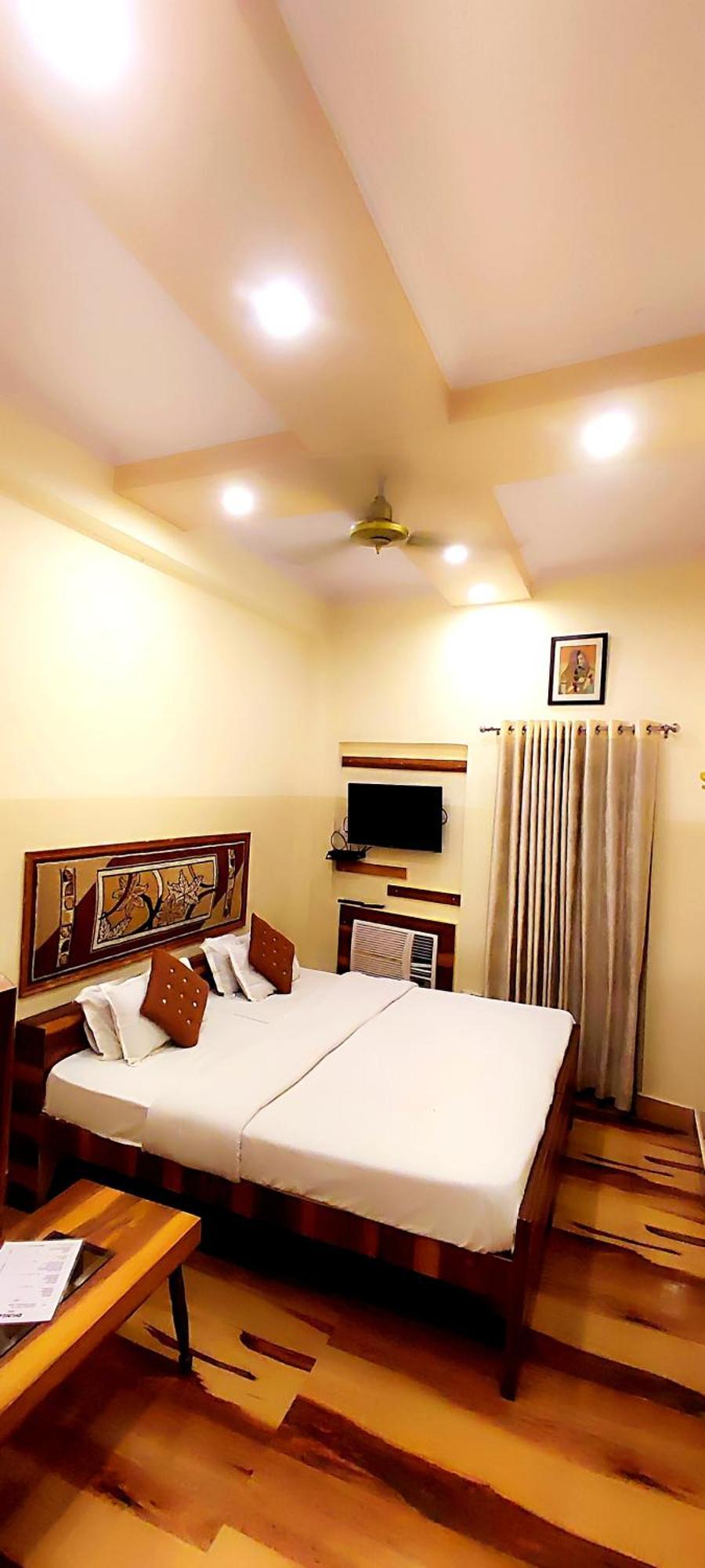 Bhagyashree Guest House 2 Km To Vishwanath Temple, Ganga Ghat Parking Available Varanasi Room photo